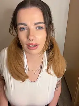 PiperPassionX online show from October 2025 08:21:02 PM