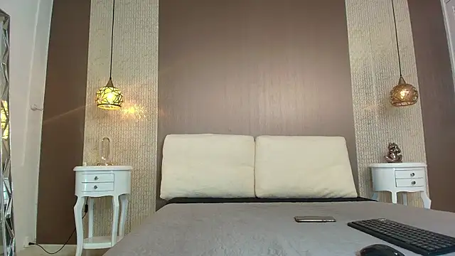 Tiifany Baker online show from October 2025 07:49:01 PM