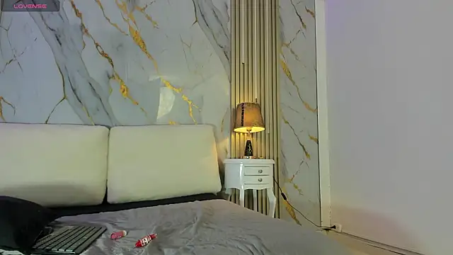 Tiifany Baker online show from March 2026 07:42:02 PM