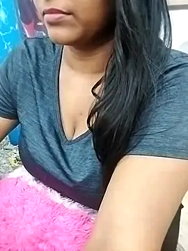 Snapshot of Shy_Peehu chatting on July 2026 06:21:01 PM Shy Peehu online show from July 2026 06:21:01 PM