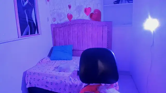 candela ruiz online show from September 2025 04:51:02 PM