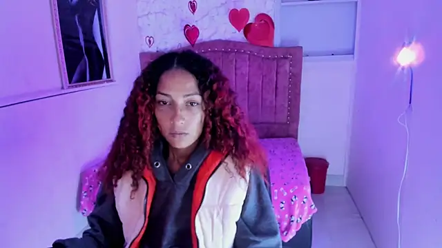 candela ruiz online show from September 2025 06:09:02 PM