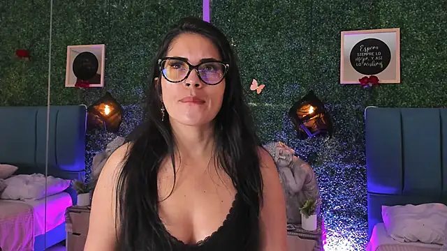 Linagh  online show from January 2026 11:48:01 AM