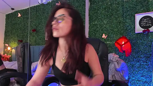 Linagh  online show from April 2026 11:44:02 AM