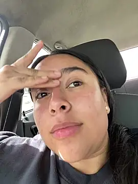 Zoey thompson online show from April 2026 07:29:01 PM