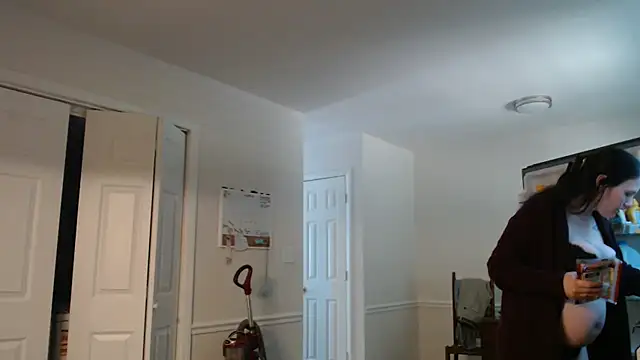 GabbyTate online show from April 2026 03:36:02 PM