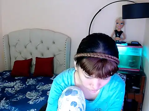 ShantalFoxxy  online show from February 2026 02:40:02 AM