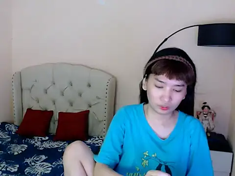 Snapshot of ShantalFoxxy_ chatting on July 2026 01:25:01 AM ShantalFoxxy online show from July 2026 01:25:01 AM
