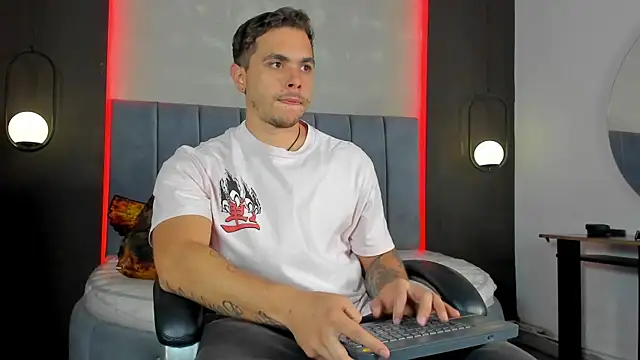 Liam walk  online show from April 2026 06:42:02 PM