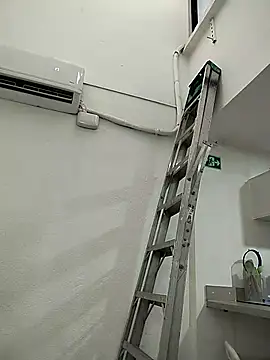 Pamelamiler   online show from April 2026 11:49:01 AM