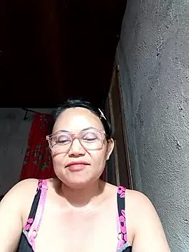 Everleigh mom online show from January 2026 11:57:02 AM