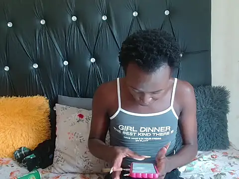 Lsnickykhanyile online show from October 2025 11:44:01 AM