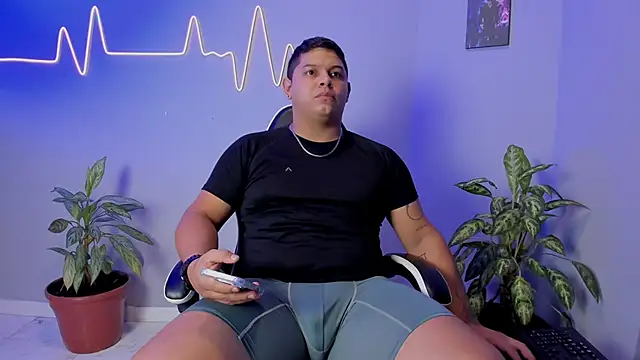 Maximus Steel online show from November 2025 11:54:01 AM