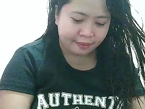 Snapshot of fresh_rosie chatting on September 2025 11:43:01 PM fresh rosie online show from September 2025 11:43:01 PM