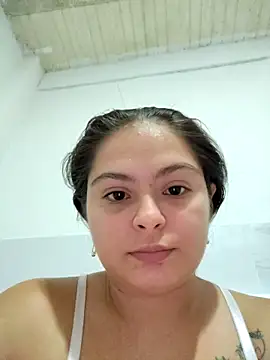 yatzuriperrita online show from February 2026 08:15:01 PM