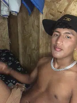 Snapshot of AlessandroMp4 chatting on February 2026 03:03:02 AM AlessandroMp4 online show from February 2026 03:03:02 AM