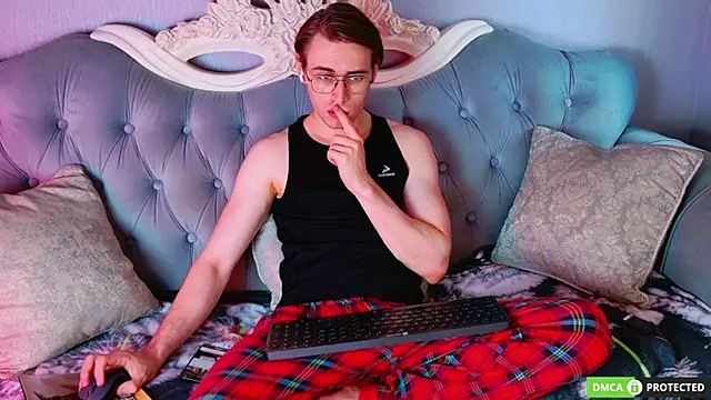 Snapshot of WilliamDyson chatting on July 2026 03:22:01 AM WilliamDyson online show from July 2026 03:22:01 AM