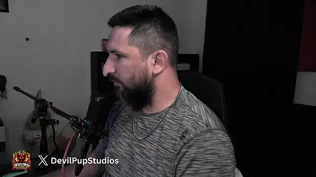 Snapshot of DevilPup75_ chatting on June 2026 04:19:01 AM DevilPup75 online show from June 2026 04:19:01 AM