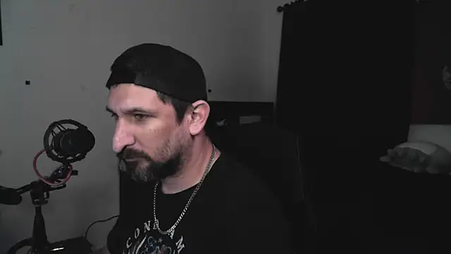 DevilPup75  online show from July 2026 01:41:01 AM