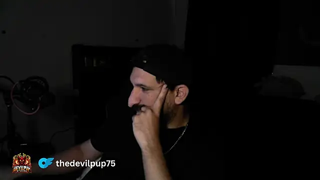 DevilPup75  online show from July 2026 11:33:02 PM