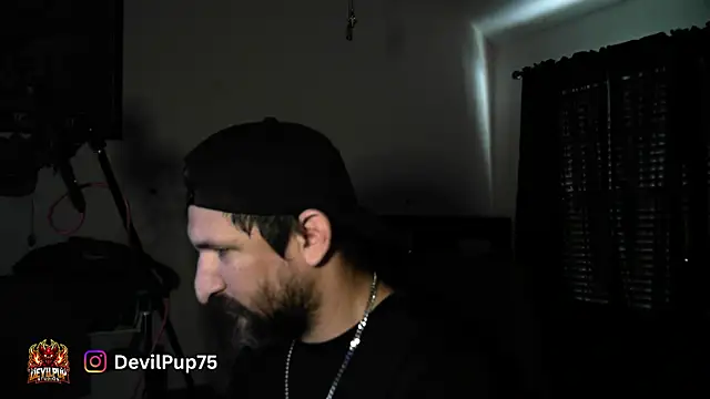 DevilPup75  online show from August 2026 01:35:01 PM