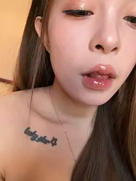 tuanzi125216 online show from January 2026 04:15:01 AM