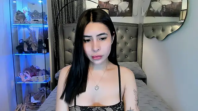 Claudia empress online show from October 2025 10:05:01 AM