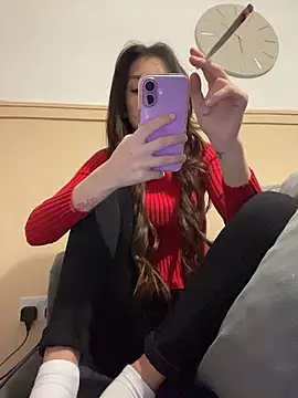 naughtybella05 online show from January 2026 04:45:02 PM