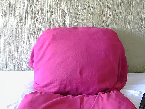 SweetestPearlx online show from November 2025 10:26:02 AM