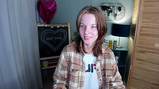 Madelaineses online show from October 2025 02:59:01 PM