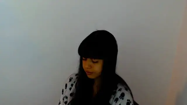 Snapshot of meganmiauu chatting on July 2026 11:03:02 AM meganmiauu online show from July 2026 11:03:02 AM