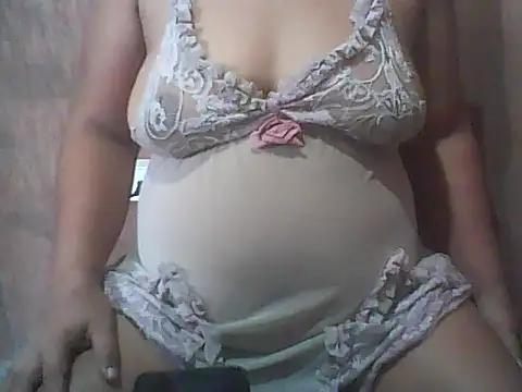 Snapshot of Azrielxx05 chatting on October 2025 06:45:02 AM Azrielxx05 online show from October 2025 06:45:02 AM