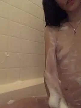 lovinlush online show from April 2026 05:43:01 AM