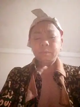 VangLe73 online show from February 2026 10:11:02 PM