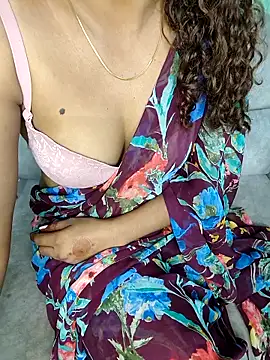 Tamilpallavi online show from February 2026 04:06:01 AM