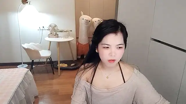 XiaoAnQi online show from November 2025 12:47:01 PM