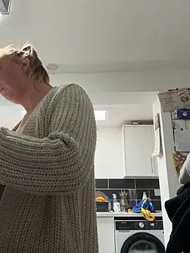 JustYourNormalCouple online show from November 2025 10:37:02 AM