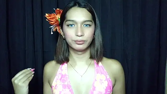 Sophia Trans online show from April 2026 07:49:01 PM