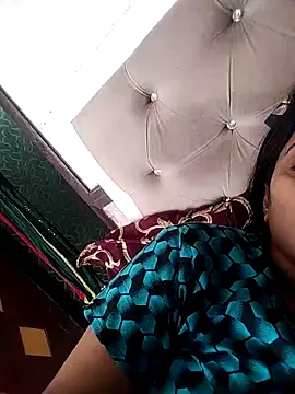 Snapshot of Soniya_Roy chatting on April 2026 07:13:02 AM Soniya Roy online show from April 2026 07:13:02 AM