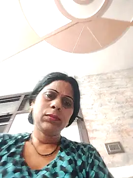 Snapshot of Soniya_Roy chatting on May 2026 09:50:02 AM Soniya Roy online show from May 2026 09:50:02 AM