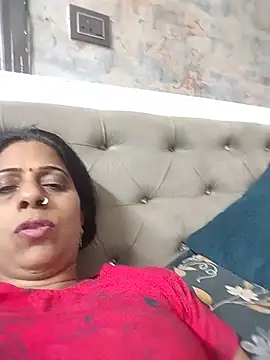 Snapshot of Soniya_Roy chatting on May 2026 03:06:02 PM Soniya Roy online show from May 2026 03:06:02 PM