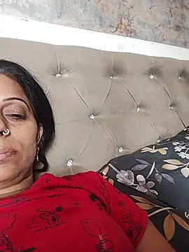 Snapshot of Soniya_Roy chatting on May 2026 05:01:02 AM Soniya Roy online show from May 2026 05:01:02 AM