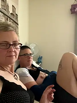 Curvy-Jinx online show from November 2025 02:16:01 PM