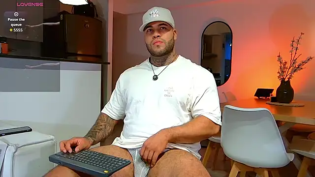 Michael Salens online show from October 2025 10:21:02 PM