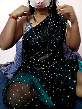 Snapshot of Cute_Renuka chatting on October 2025 04:18:02 PM Cute Renuka online show from October 2025 04:18:02 PM