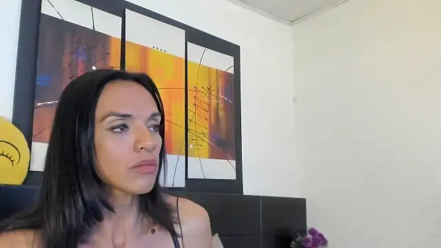 Snapshot of MeganRhyder chatting on June 2026 04:00:02 PM MeganRhyder online show from June 2026 04:00:02 PM