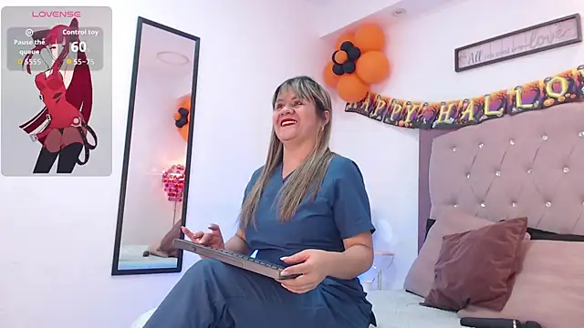 Sophy Sheikh online show from October 2025 08:20:01 PM