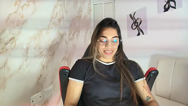 rachell owen online show from November 2025 05:00:02 AM