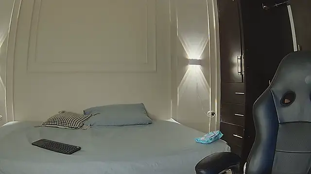 rachell owen online show from December 2025 04:30:01 AM