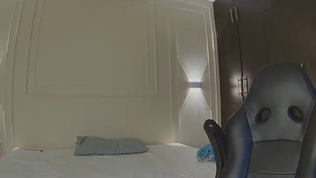 rachell owen online show from December 2025 05:05:01 AM